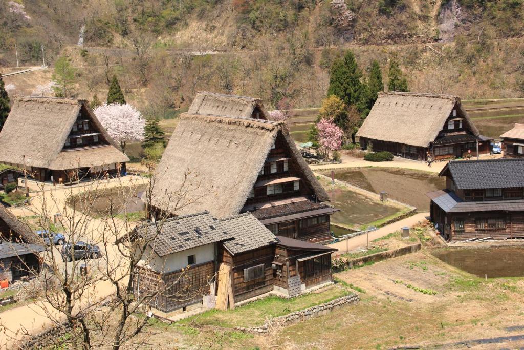 Foto sihtkohas Nanto asuva majutusasutuse Gokayama Onsen Akaokan galeriist