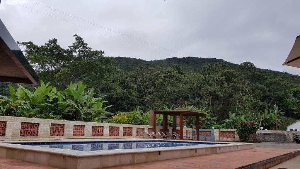  HOTEL CANTINHO DAS FLORES