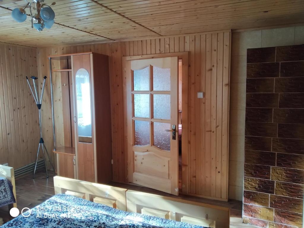 У ДЯДЬКА - Huis Met Drie Slaapkamers
