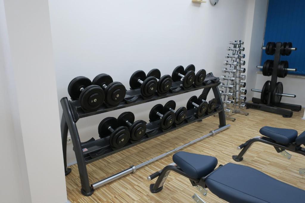 Fitness centrum a/nebo fitness zařízení v ubytování Buch-Ein-Bett Hostel