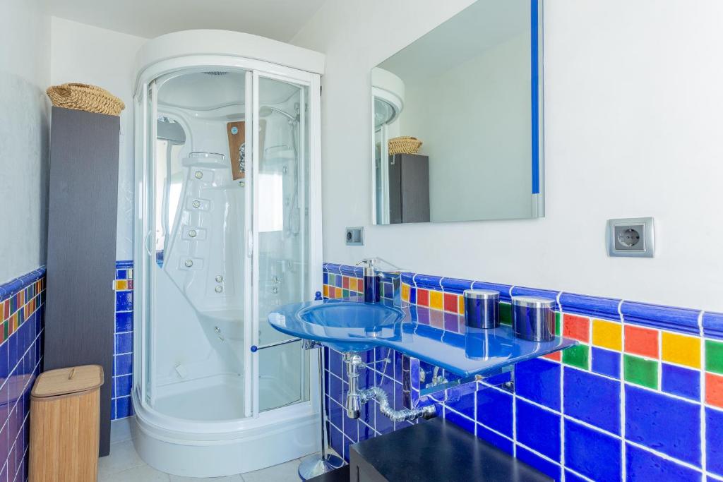 Vacation Home Casa con piscina en Granada, Spain - Booking.com