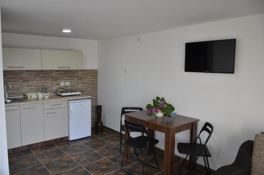 Cucina o angolo cottura di Apartmani Janja