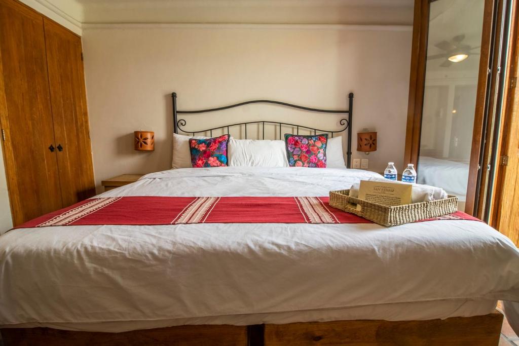 Puerta San Pedro - Small Double Room