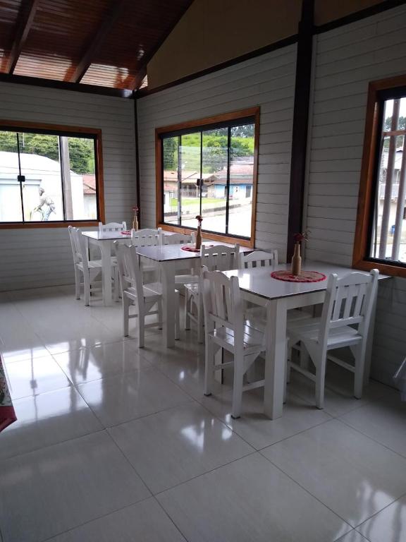  Hotel Lurian