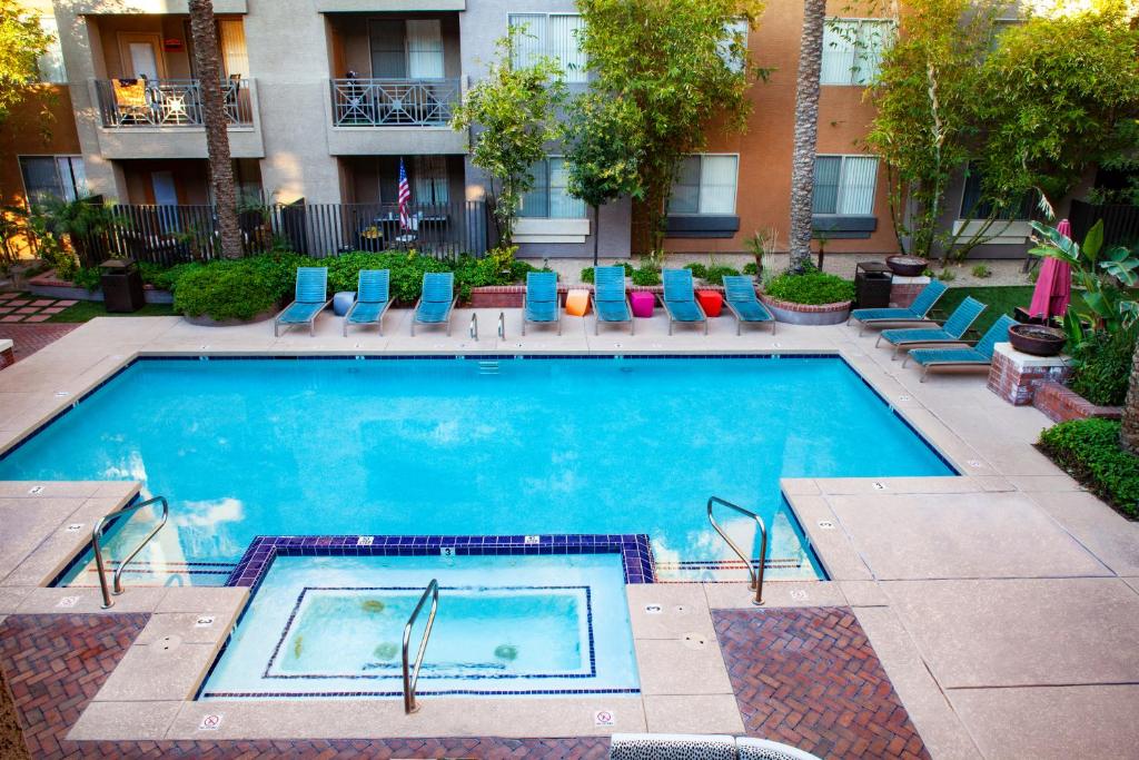 Bazén v ubytování Luxury Condos by Meridian CondoResorts- Scottsdale nebo v jeho okolí