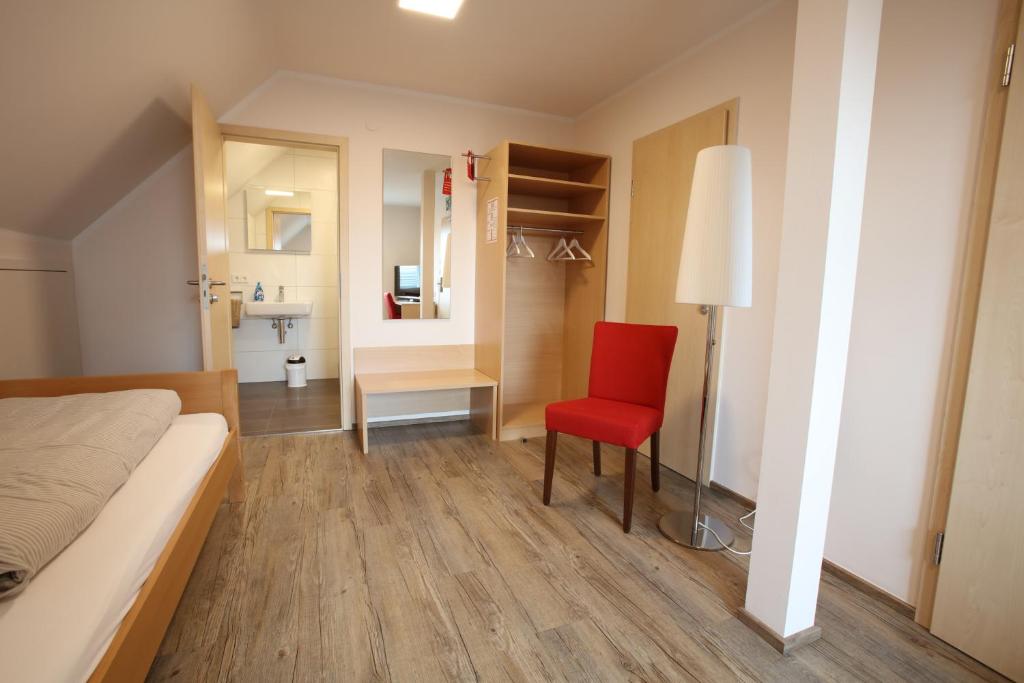 Leidringer Gästehaus GmbH - Single Room