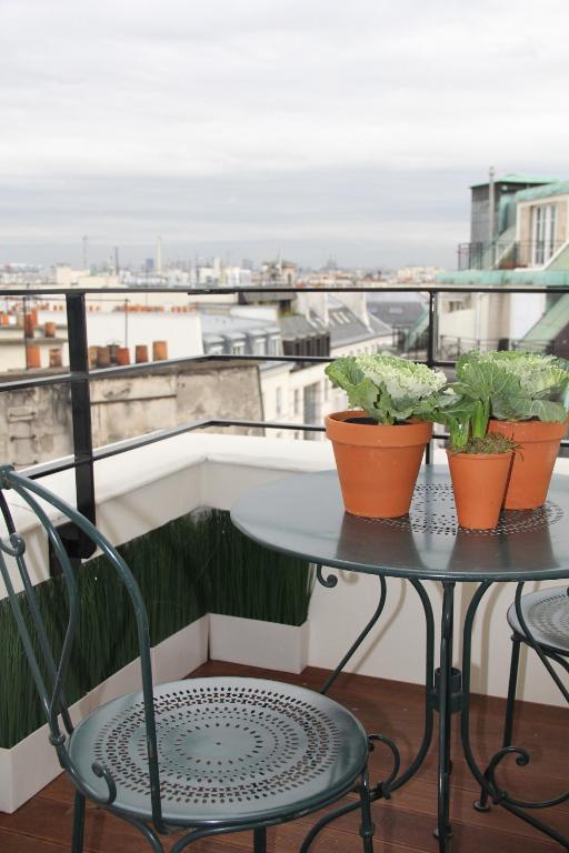 Hôtel des 3 Poussins - Resim 21