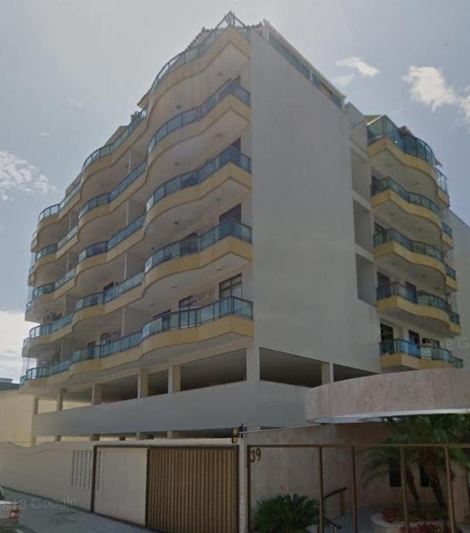 Lindo e seguro apartamento na Praia do Forte!