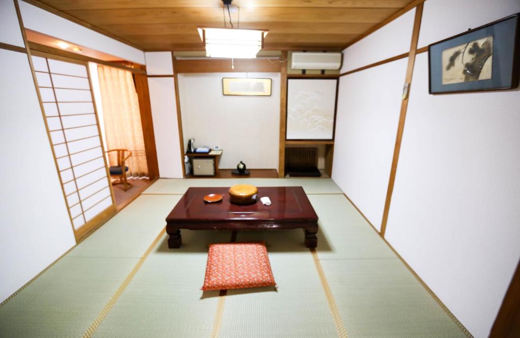 Posezení v ubytování Rakki OnsenRyokan 楽奇温泉旅館