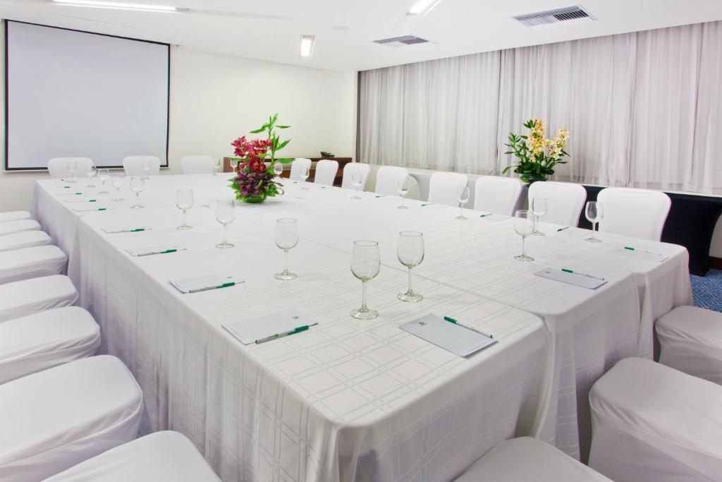 Konferenční prostory v ubytování Holiday Inn Cartagena Morros by IHG