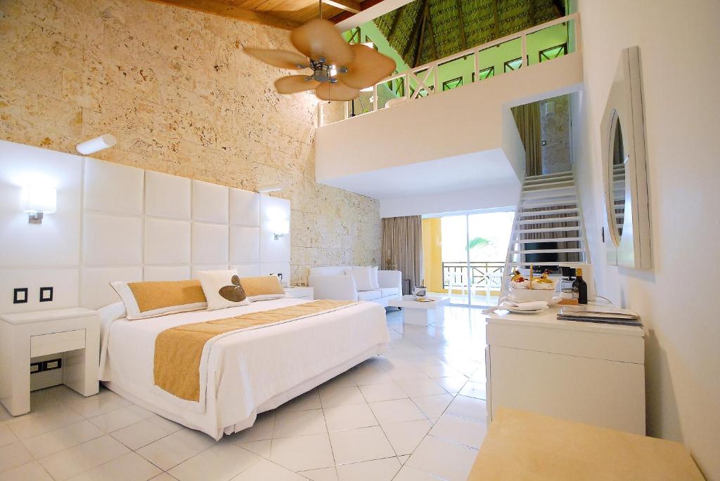 Postel nebo postele na pokoji v ubytování Punta Cana Princess Adults Only - All Inclusive
