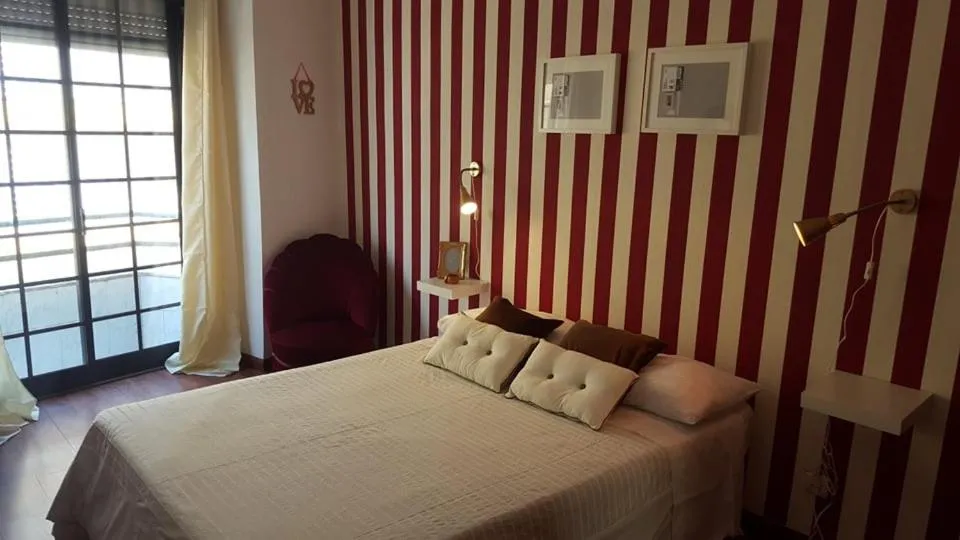 LOVE ROMA - LISBOA, Lisabona, Portugalia