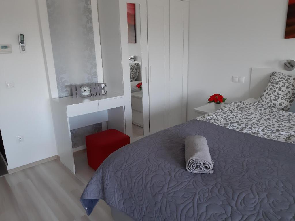 Posteľ alebo postele v izbe v ubytovaní Szalók Spa Apartman Egerszalók
