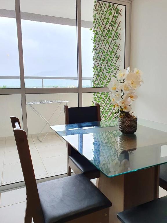  Condomínio completo em Ubatuba a 300 metros da praia