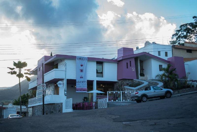 Casa Violeta