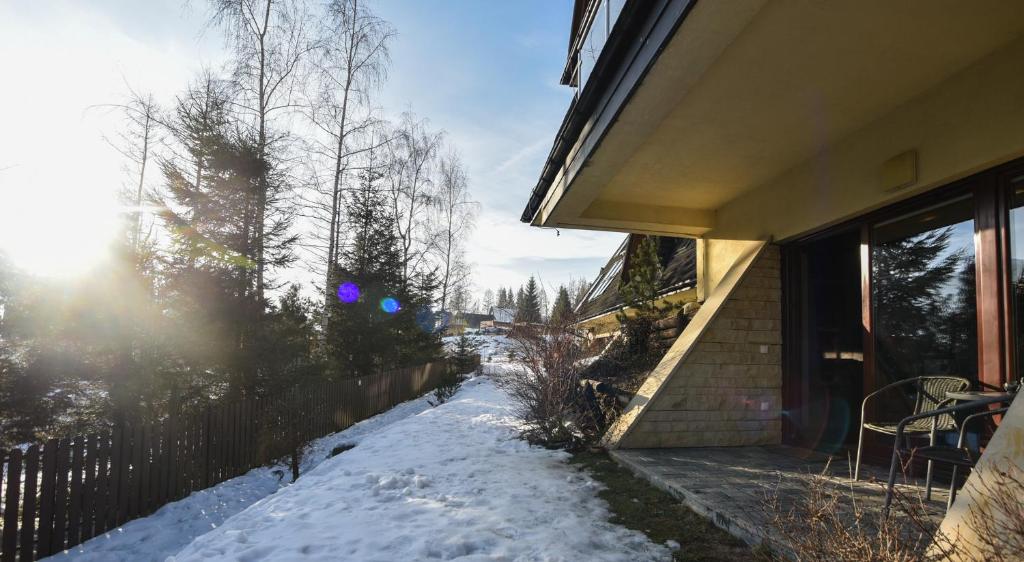 Budova, v ktorej sa apartmán nachádza