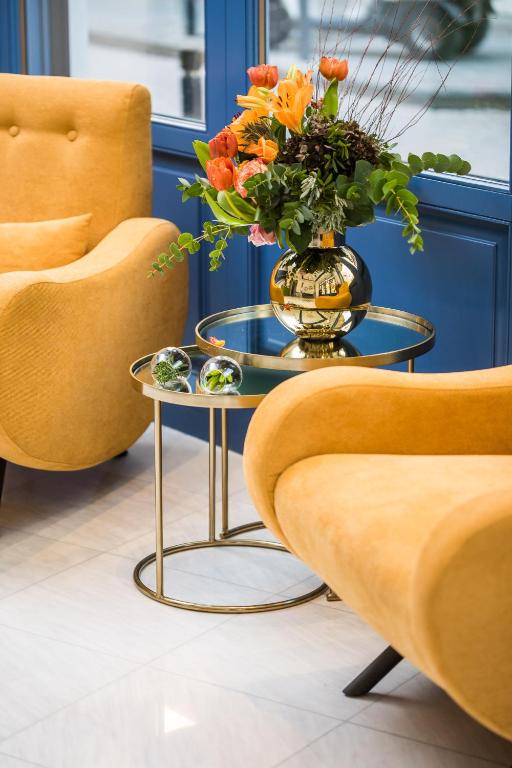 A seating area at Bahar Boutique Hotel