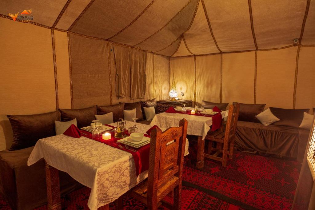 Posezení v ubytování Sirocco Luxury Camp