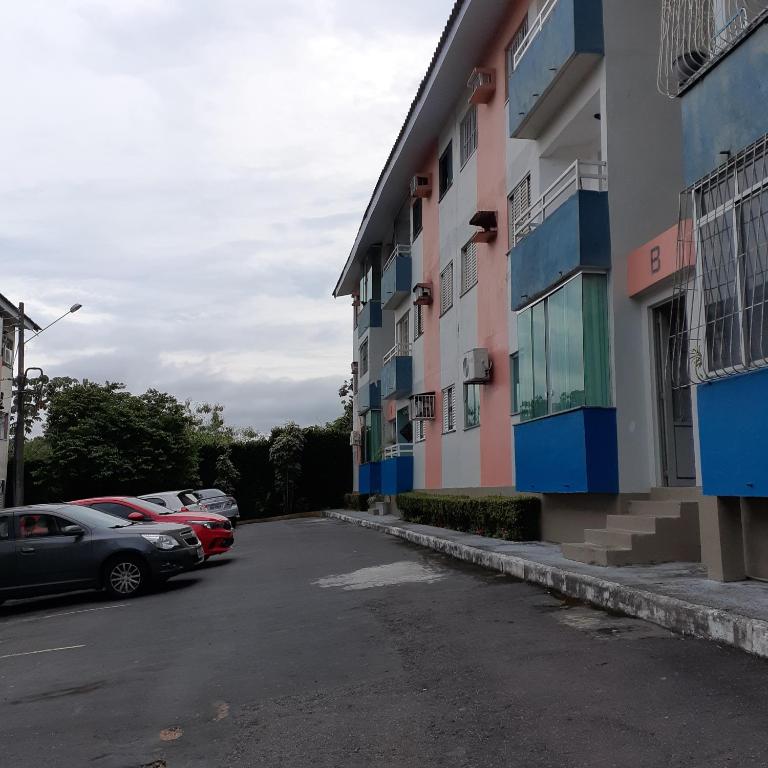  Apart. Cond. Guaianas 3q