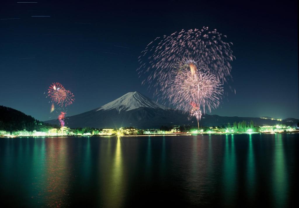Fujikawaguchiko Crescendo photo