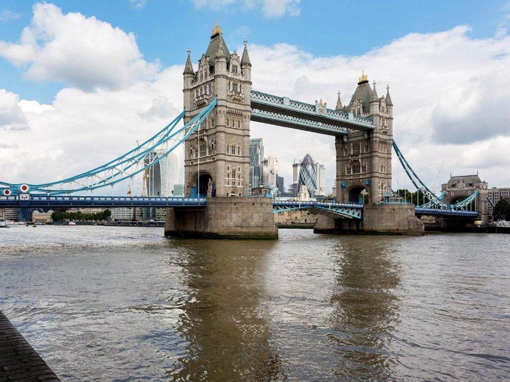 The building where the vacation home is located 