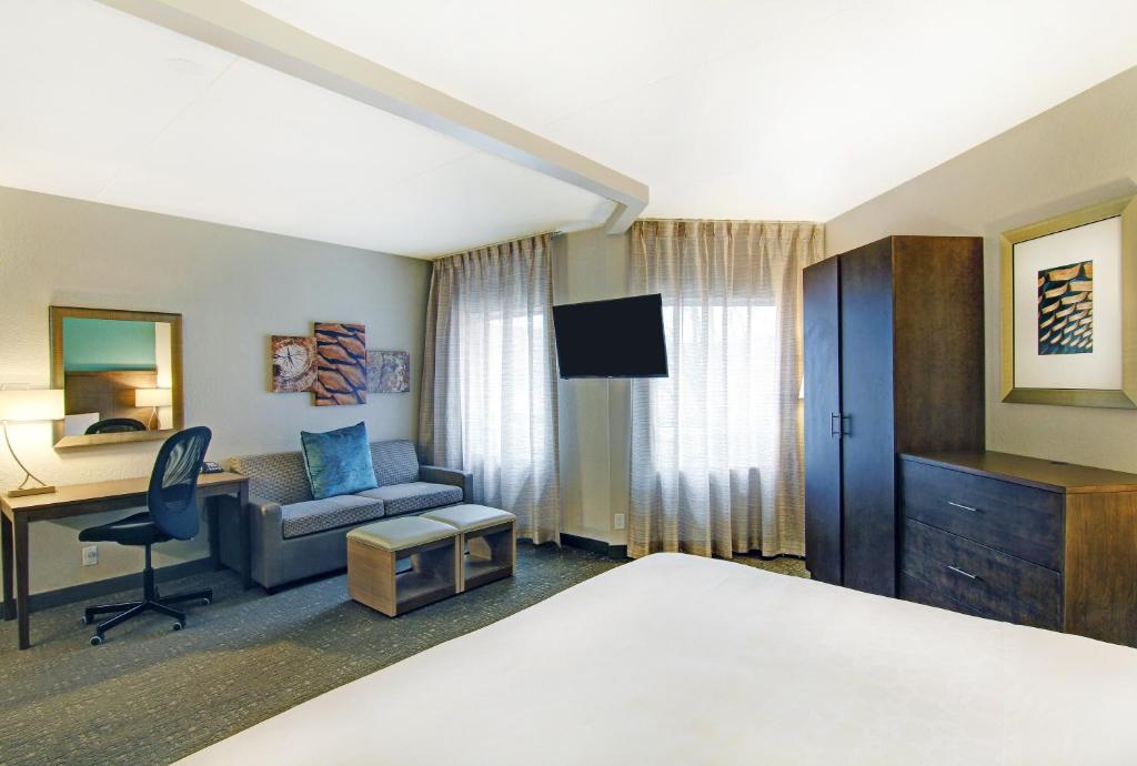 Travel Proud Staybridge Suites Toronto - Vaughan South by IHG - Suite King Studio