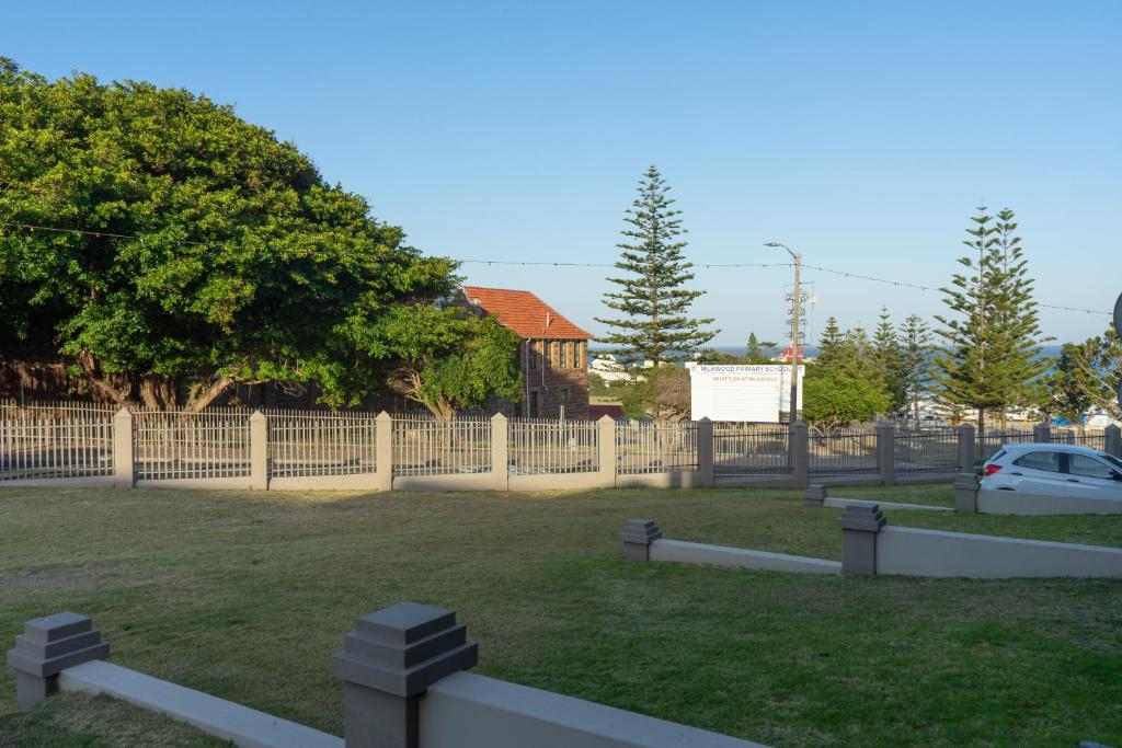 500 Metres - Image 21