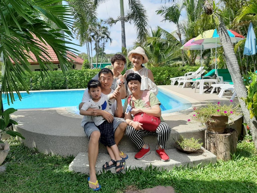 Hosté ubytování D&K Smiley Phuket Resort