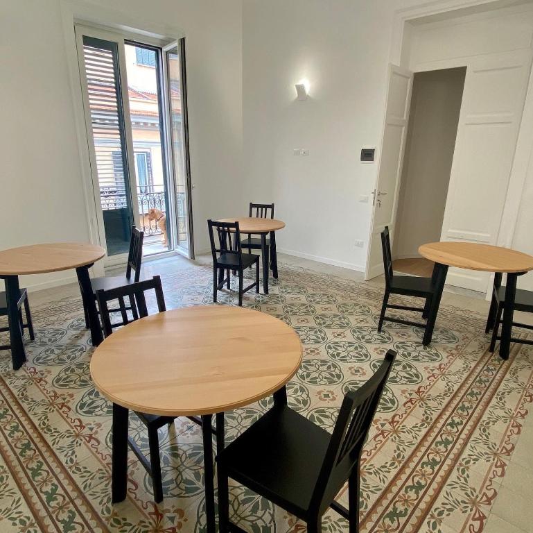 A seating area at Piazza Florio Rooms