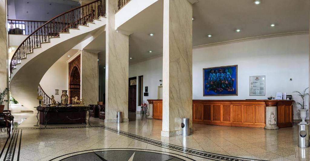  Marques Plaza Hotel