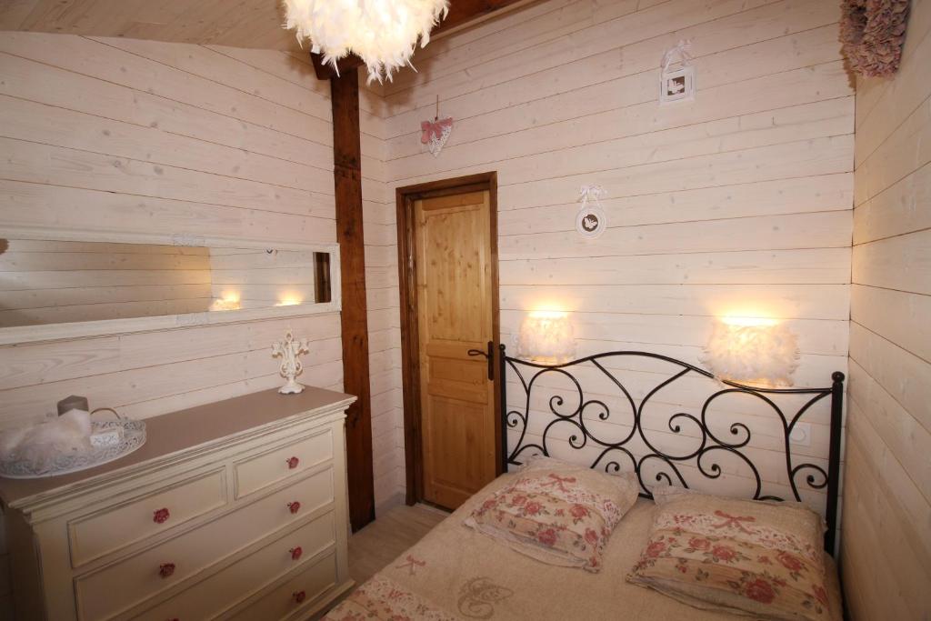 Cama o camas de una habitación en Chalet des 2 moutons