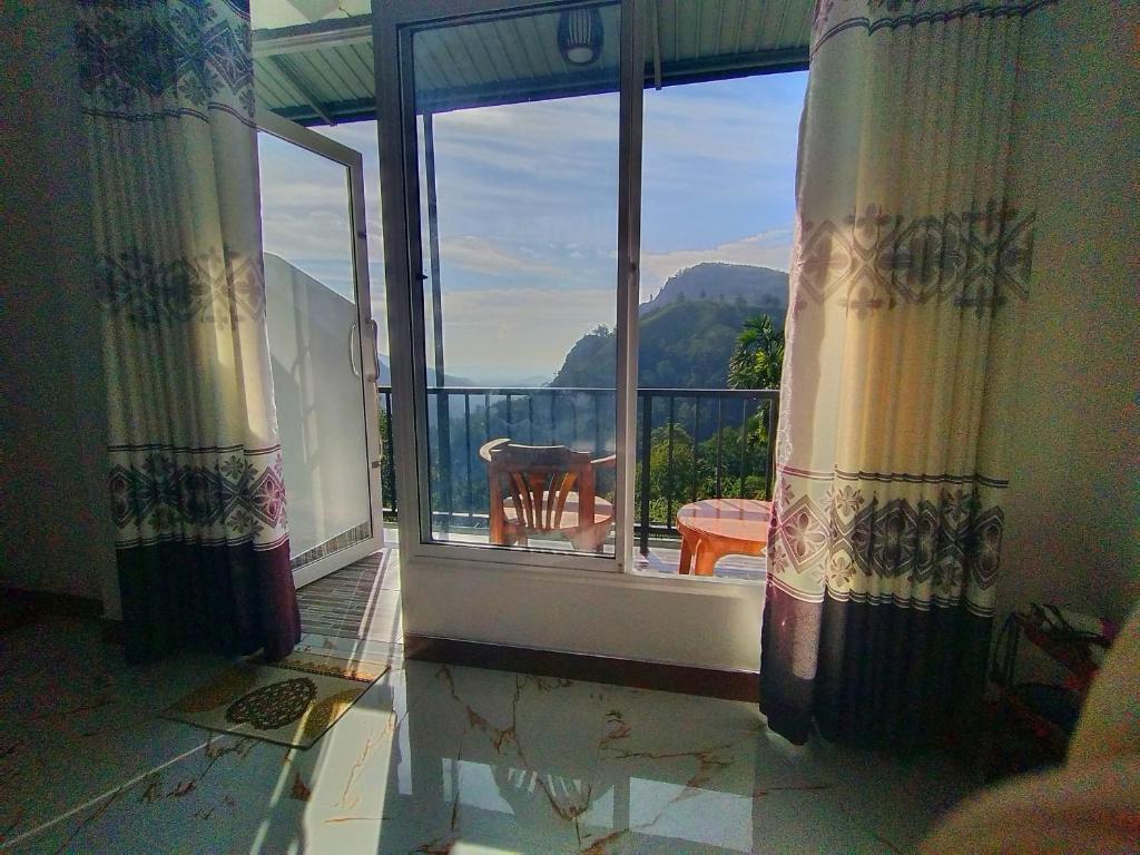Nespecifikovaný výhled na hory nebo výhled na hory při pohledu z bed and breakfast