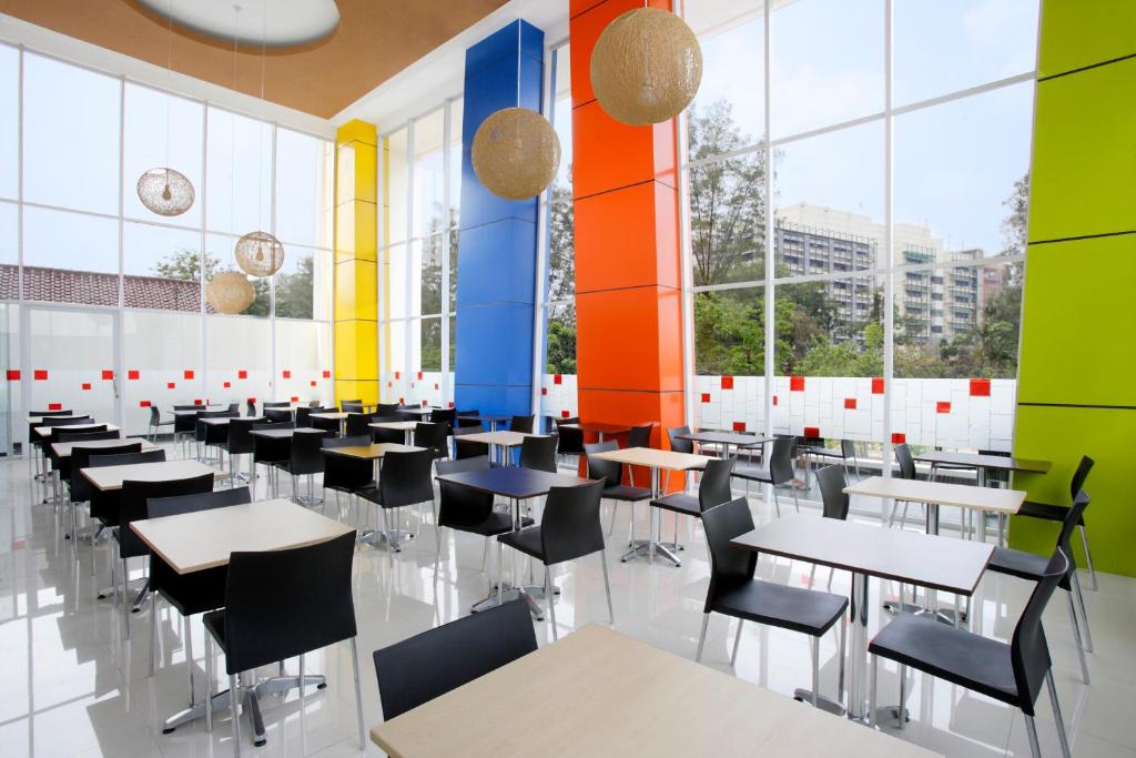 Restaurace v ubytování Amaris Hotel Dr. Susilo Grogol
