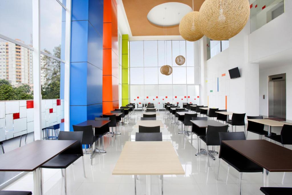 Restaurace v ubytování Amaris Hotel Dr. Susilo Grogol