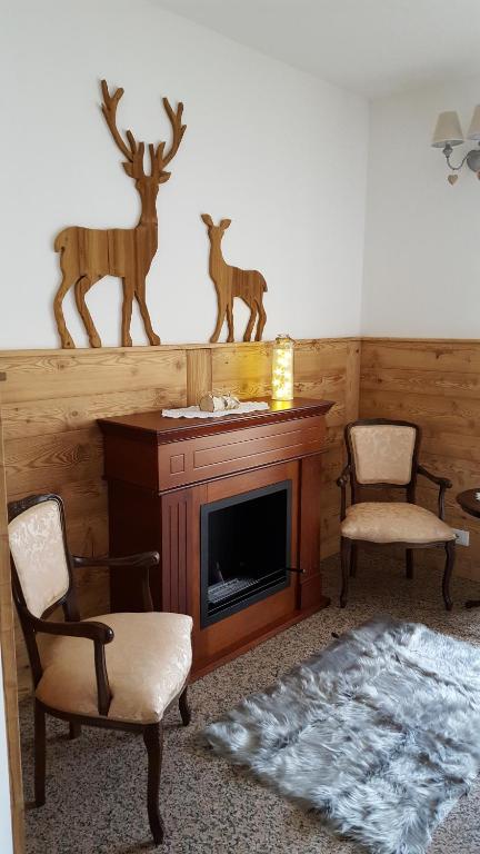 La Villa tesisinde bir oturma alanı