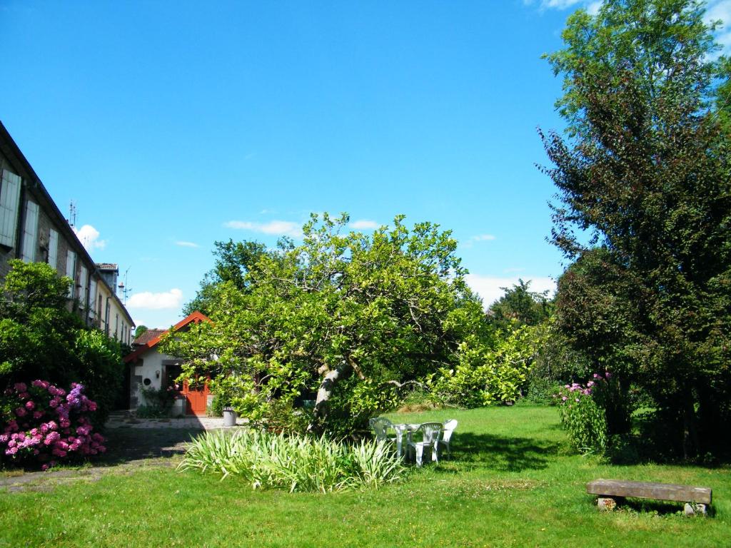 Aed väljaspool majutusasutust Villa des Capucins