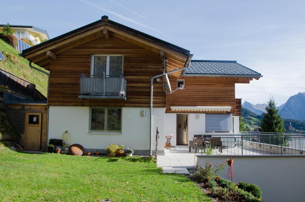 The building in which Az apartmant is located