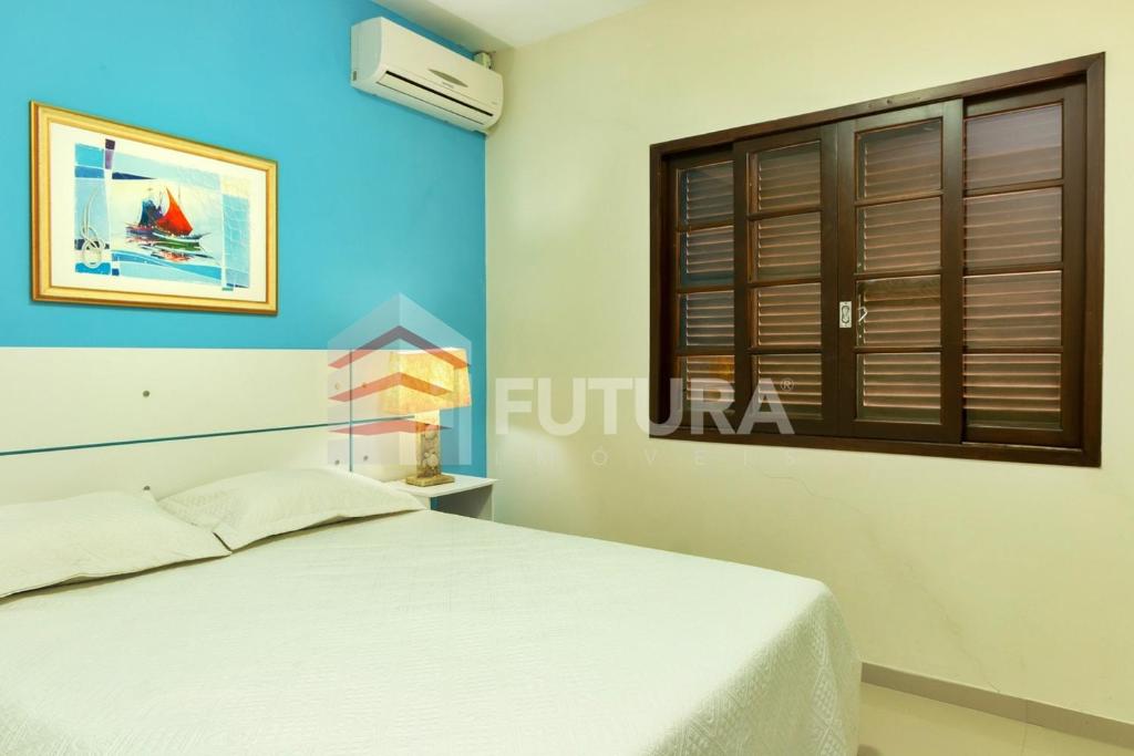  Casa com piscina praia de Bombas (LC001E)