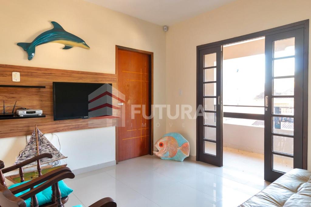  Casa com piscina praia de Bombas (LC001E)