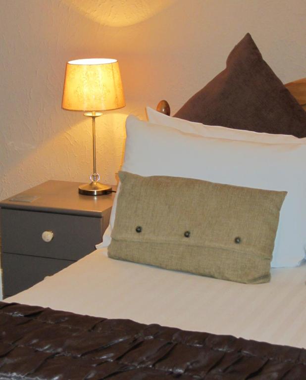 Monties Guest House - Adults ONLY photo