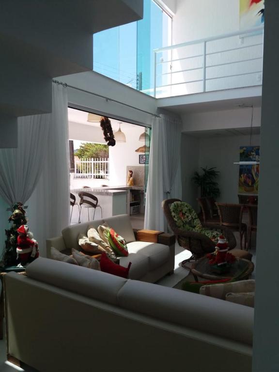  CASA DE VIDRO PERFEITA A 25 METROS DA PRAIA