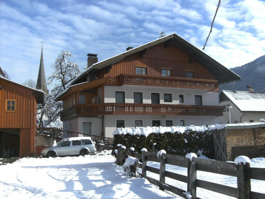 Bauernhof Katin v zimě