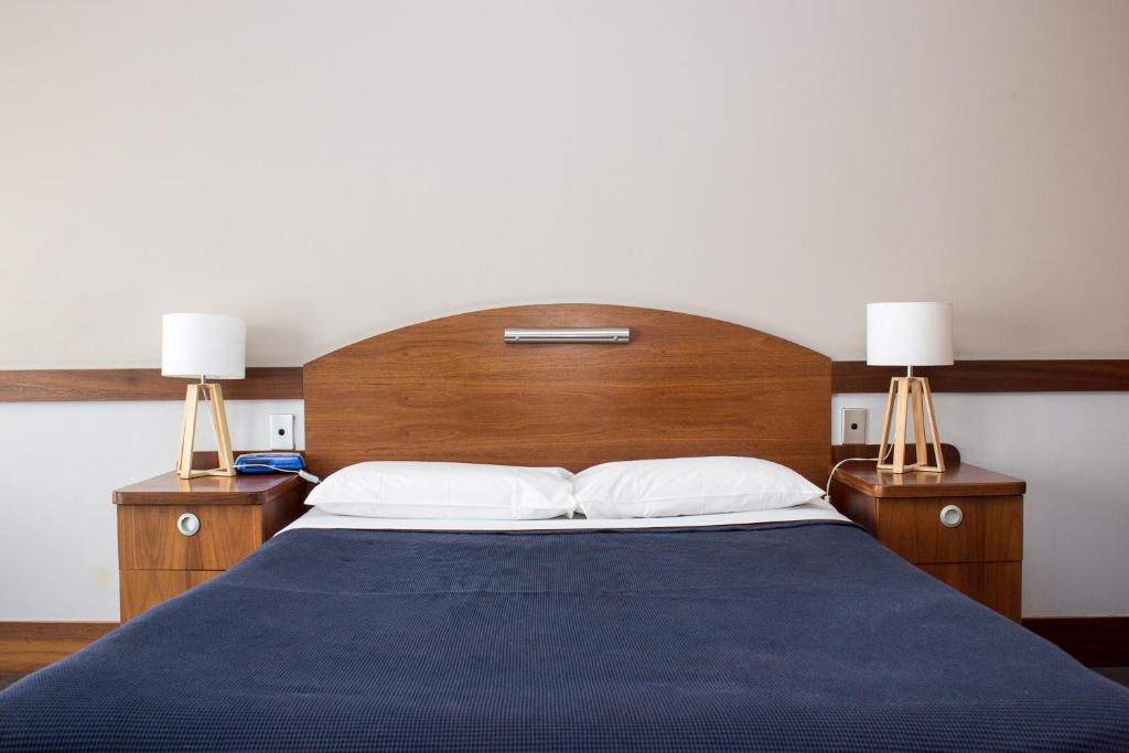 Highlander Hotel Bar Kitchen Rooftop - Resim 15