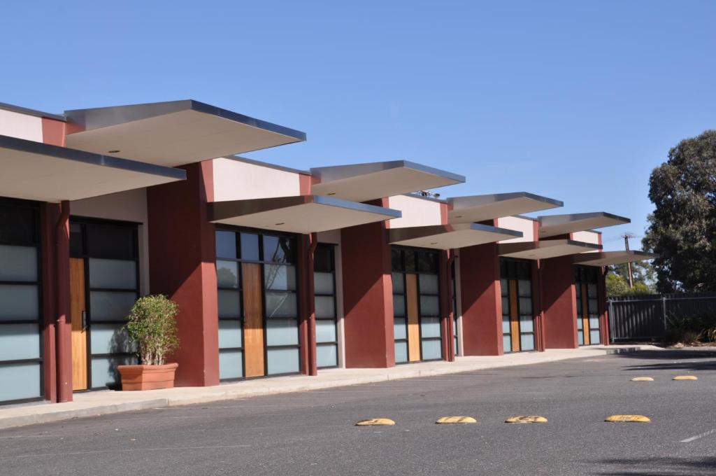 Highlander Hotel Bar Kitchen Rooftop - Resim 6