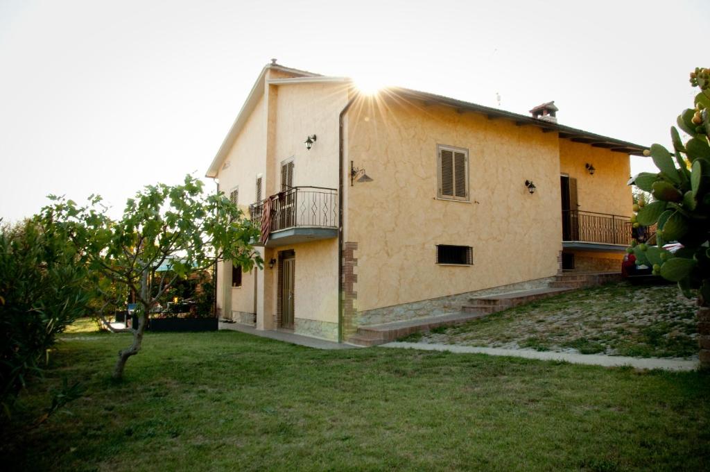 Foto dalla galleria di Casa l'Arcobaleno a Montecchio