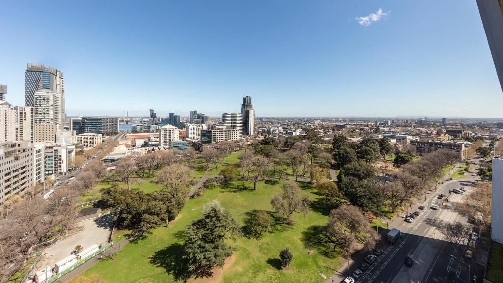 Oaks Melbourne on William Suites photo