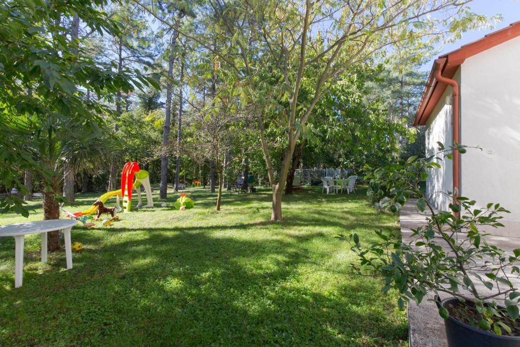 Ogród w obiekcie House Kontus