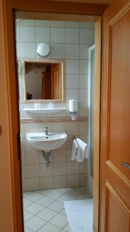 Koupelna v ubytování Vadászkürt Panzió