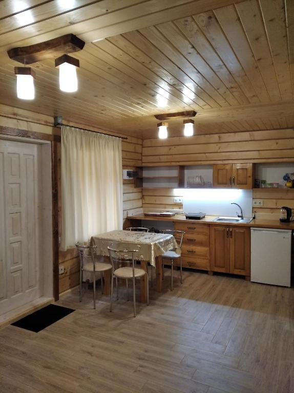 Катерина - Habitación Cuádruple Con Balcón