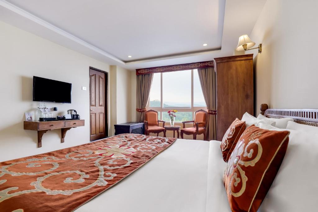 TV a/nebo společenská místnost v ubytování Summit Hermon Hotel & Spa